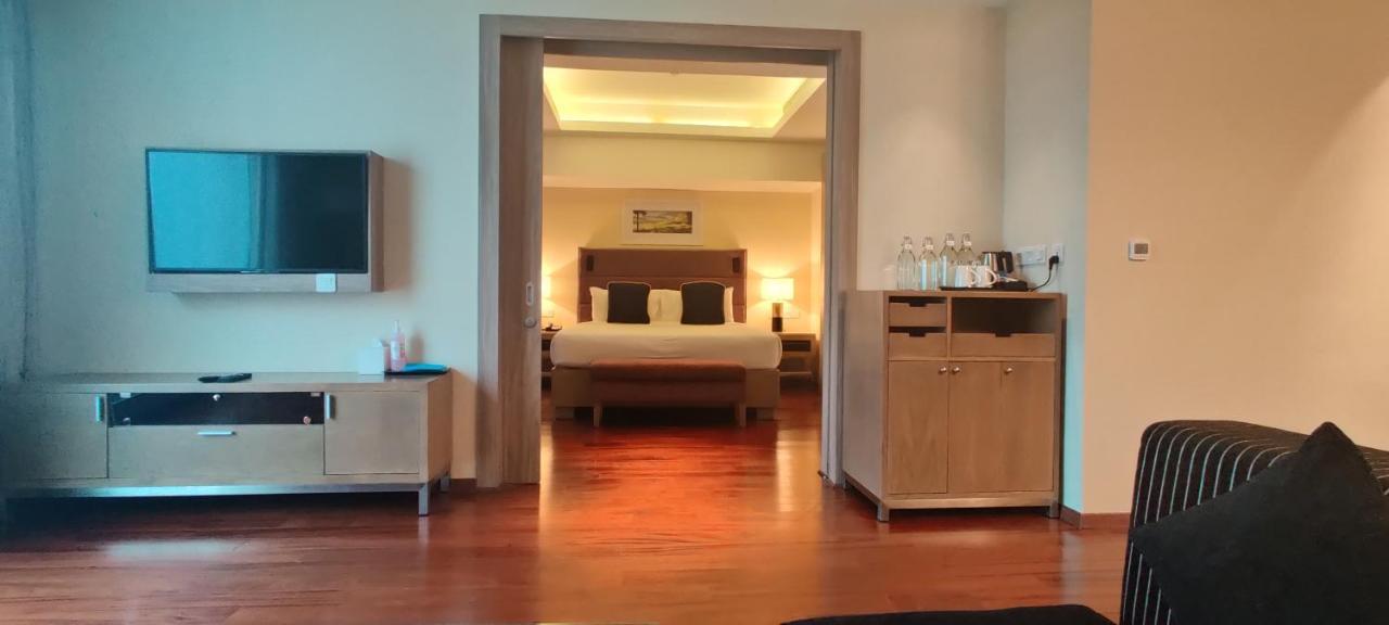 O By Tamara, Trivandrum Thiruvananthapuram Екстериор снимка A suite at the hotel
