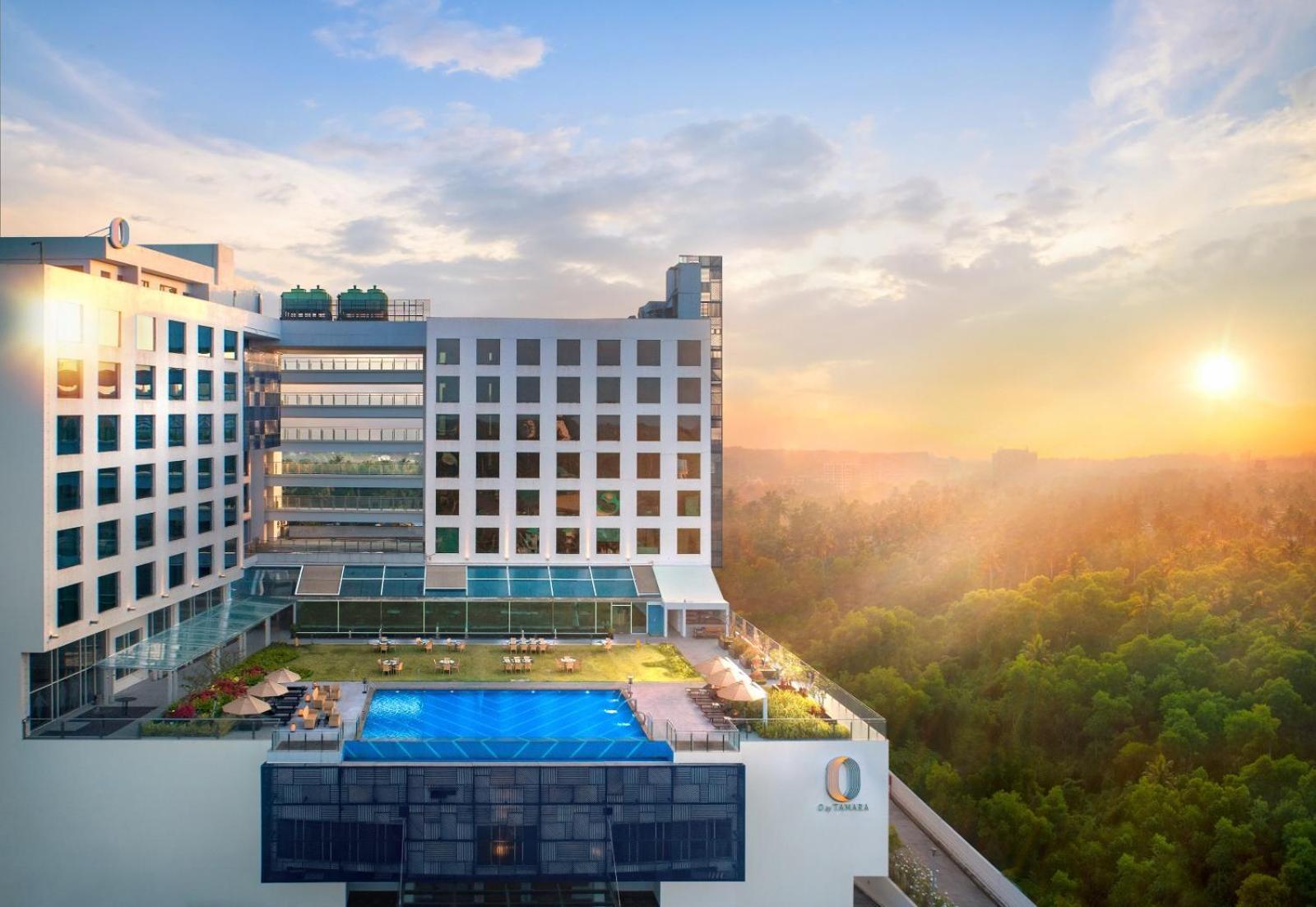 O By Tamara, Trivandrum Thiruvananthapuram Екстериор снимка The hotel's rooftop pool